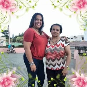 Meet your Posher, Carolina